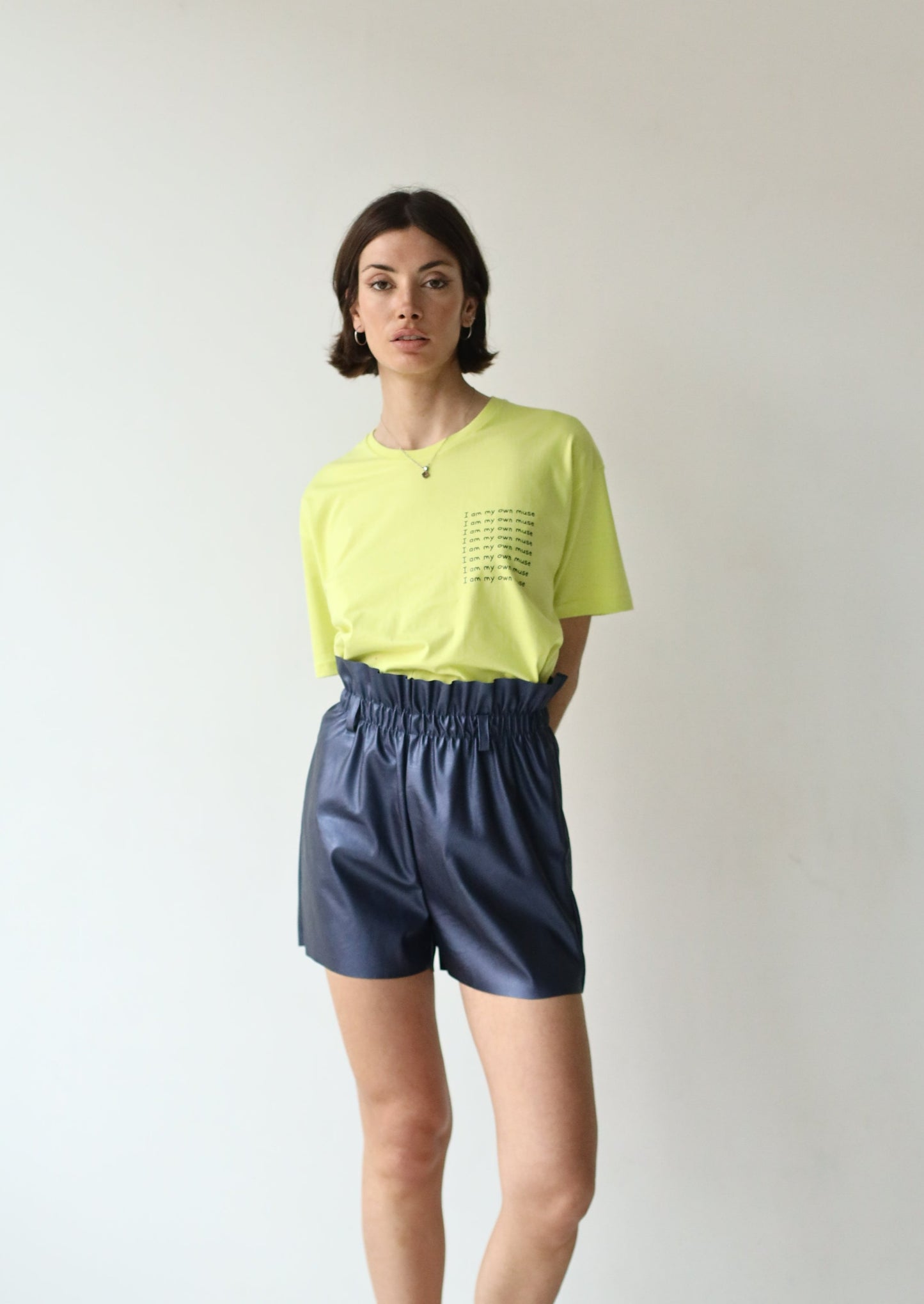 SHORTS POLIPIEL METALIZADA AZUL